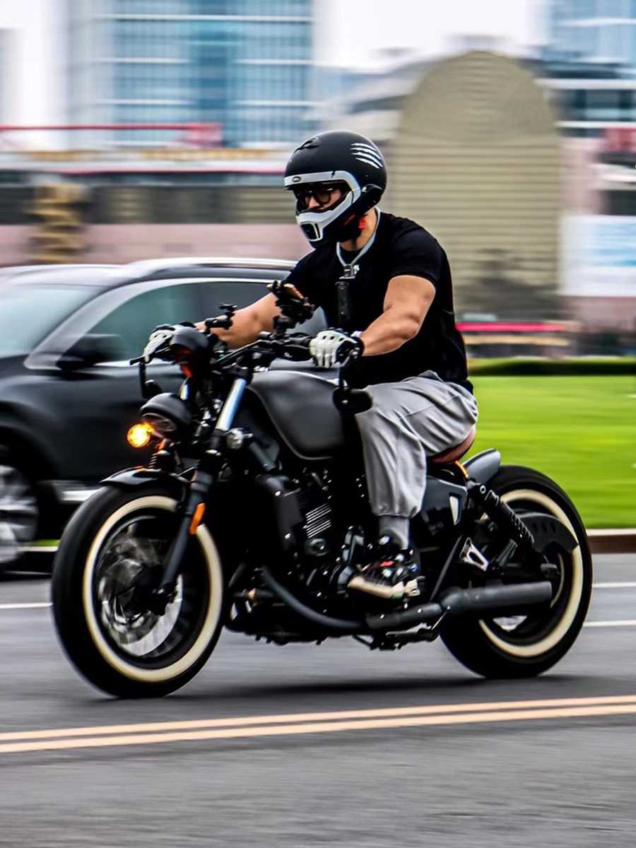 滑り止めで安全なライディングをサポート！おすすめバイクグローブ5選