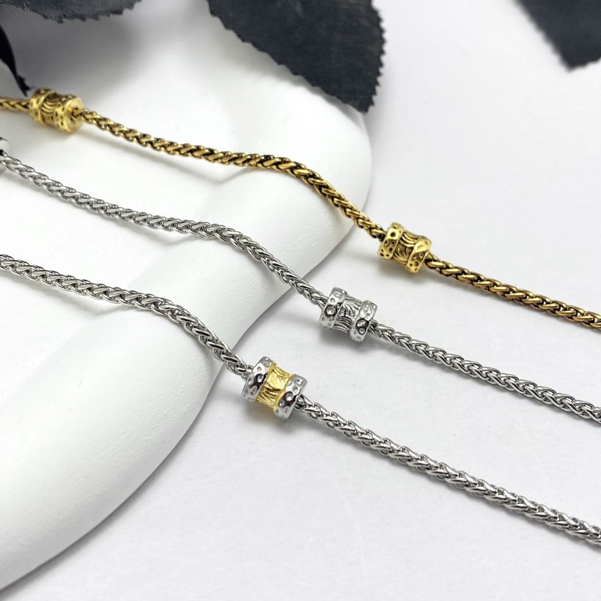 ゴールドネックレス 職人の技が光る上品な組紐細工ネックレス