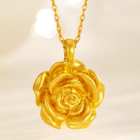 金 ネックレス 華麗な薔薇のペンダントネックレス