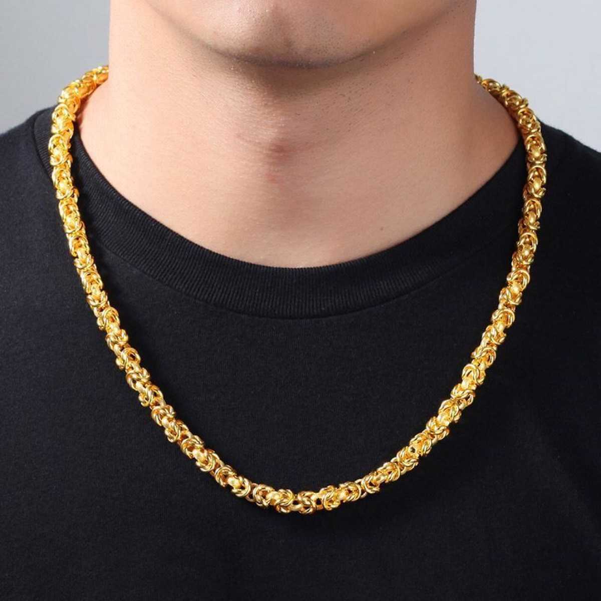 男の色気を引き立てる！イエロー ゴールド ネックレス メンズ 5選