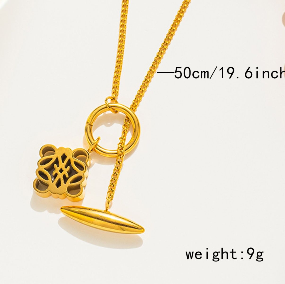 金 ネックレス 繊細透かし模様チャーム付きトグル式ネックレス