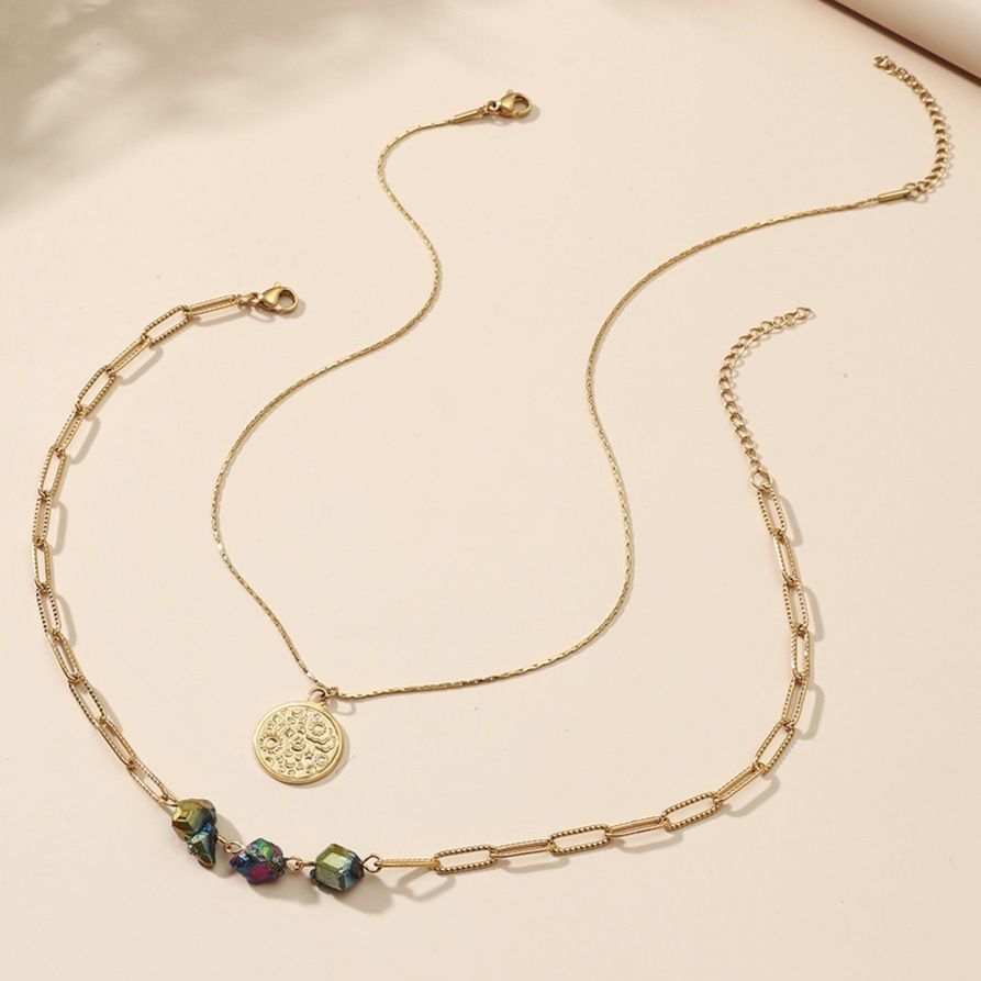 金 ネックレス 華やか二連装飾石付き円形チャーム付きネックレス