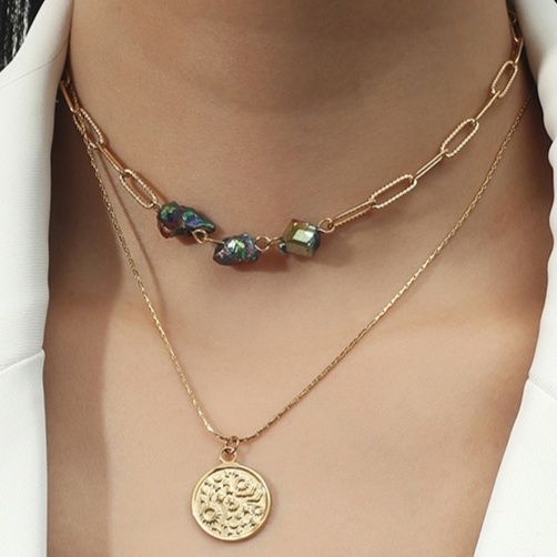 金 ネックレス 華やか二連装飾石付き円形チャーム付きネックレス