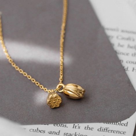 金 ネックレス 二連チャーム付き華奢チェーンネックレス