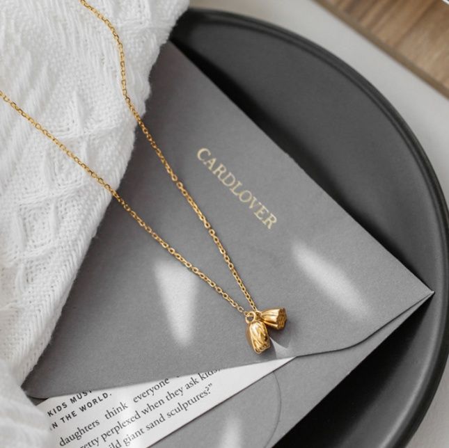 金 ネックレス 二連チャーム付き華奢チェーンネックレス