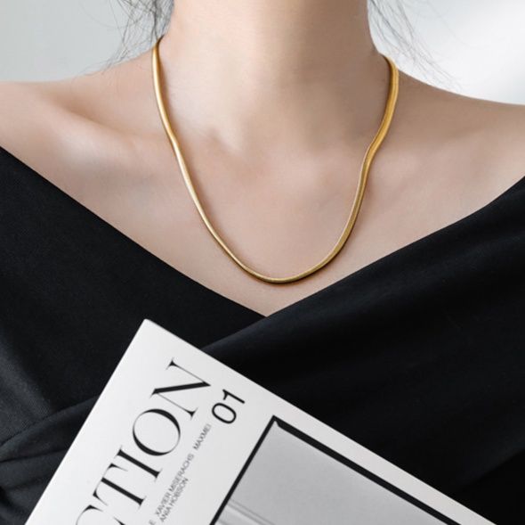 金 ネックレス 十八金蛇腹チェーン華奢レイヤードネックレス