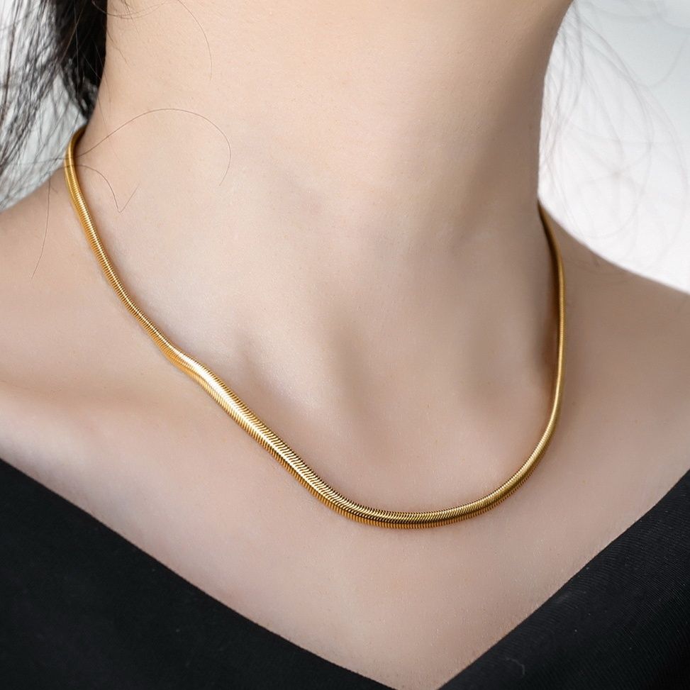 金 ネックレス 十八金蛇腹チェーン華奢レイヤードネックレス