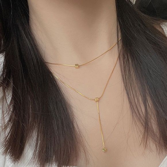 金 ネックレス 華奢な二連重ね付け風菱形モチーフネックレス