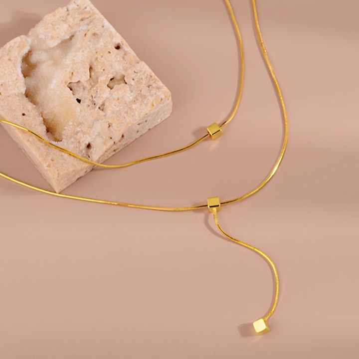 金 ネックレス 華奢な二連重ね付け風菱形モチーフネックレス