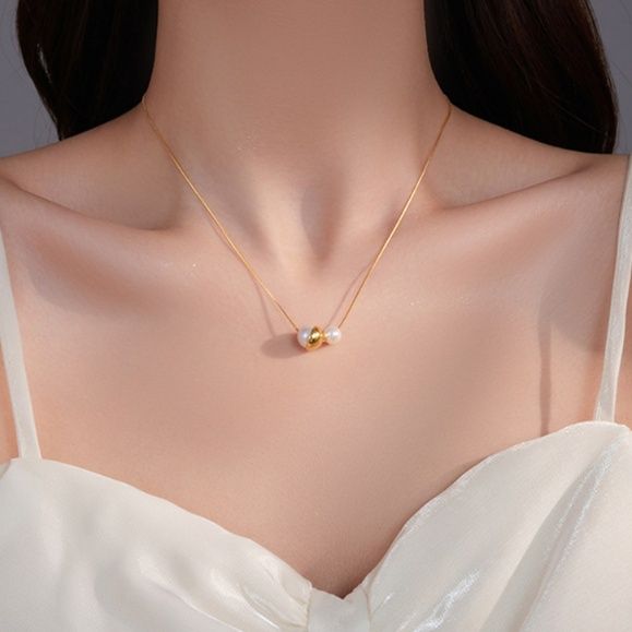 金 ネックレス ハートと真珠のデザイン華奢チェーンネックレス