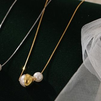 金 ネックレス ハートと真珠のデザイン華奢チェーンネックレス