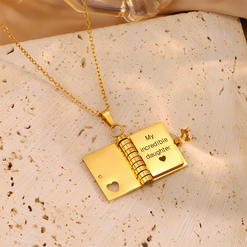 金 ネックレス 開閉式ブック型メッセージペンダント金ネックレス