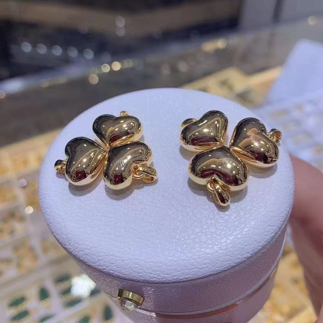 ゴールドネックレス 透明感あふれるハートペンダントネックレス
