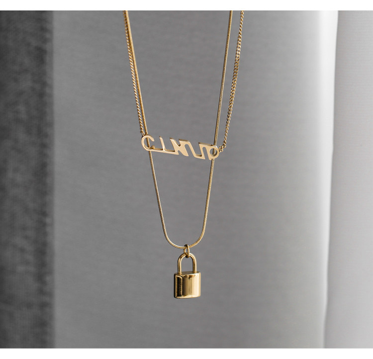 金 ネックレス 二連レイヤード南京錠モチーフ