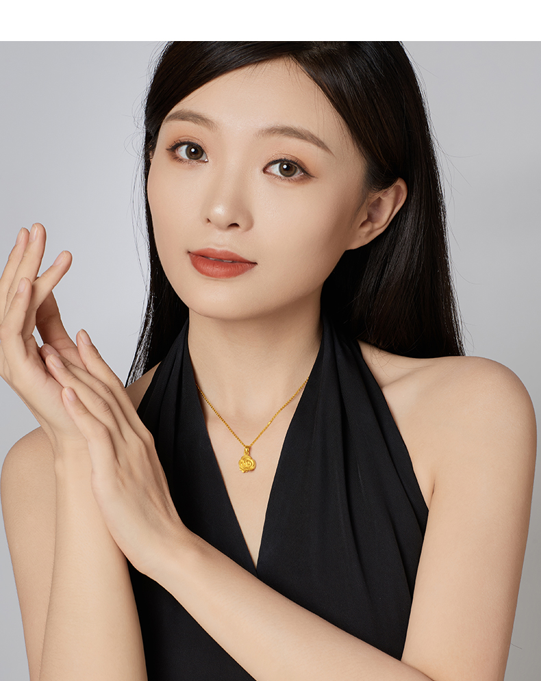 金 ネックレス 優美な薔薇のしずくペンダント