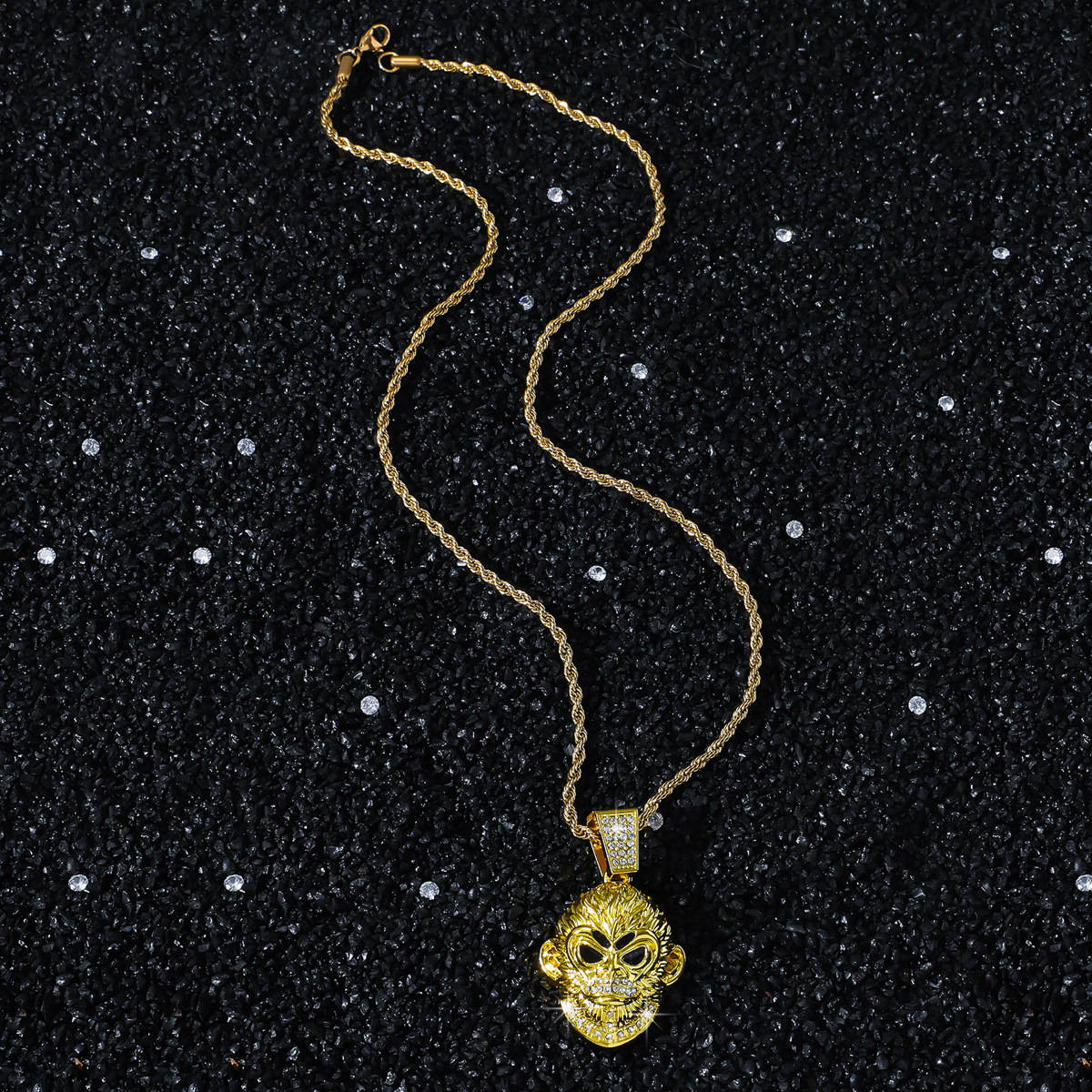 ゴールドネックレス 猿王頭クリスタルアクセサリーネックレス