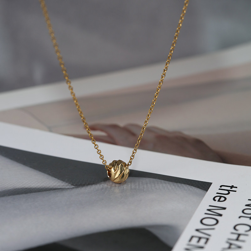 金 ネックレス ツイストボール一粒ペンダント華奢チェーン