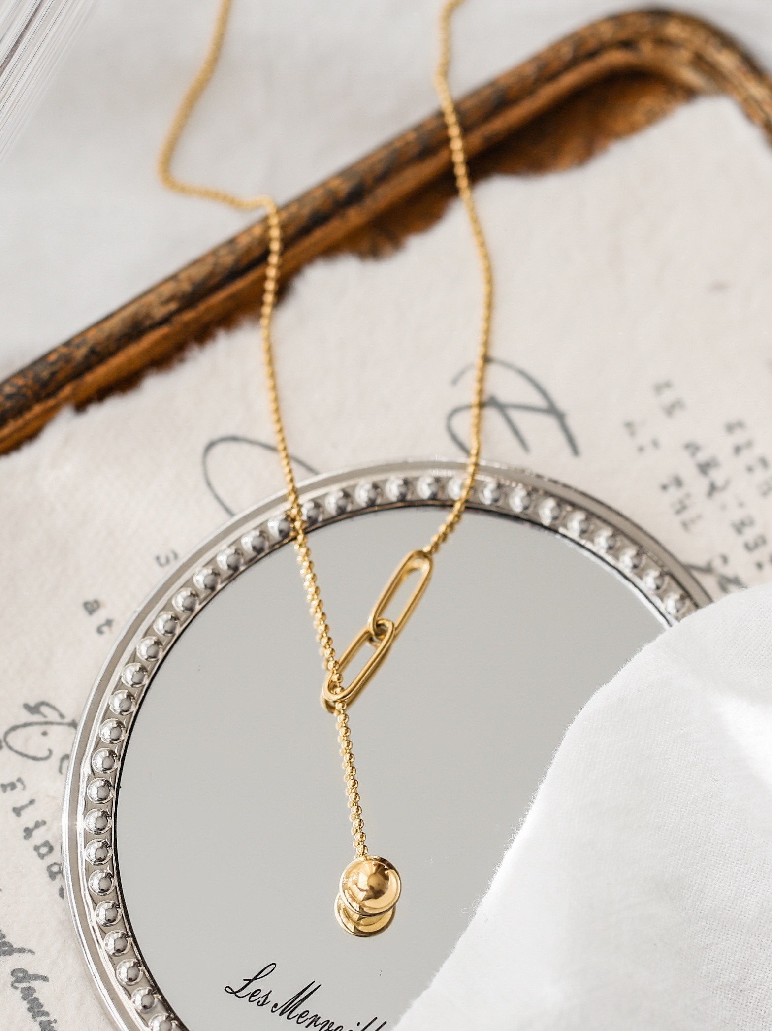 金 ネックレス 楕円モチーフ球玉ドロップ調節可能ネックレス