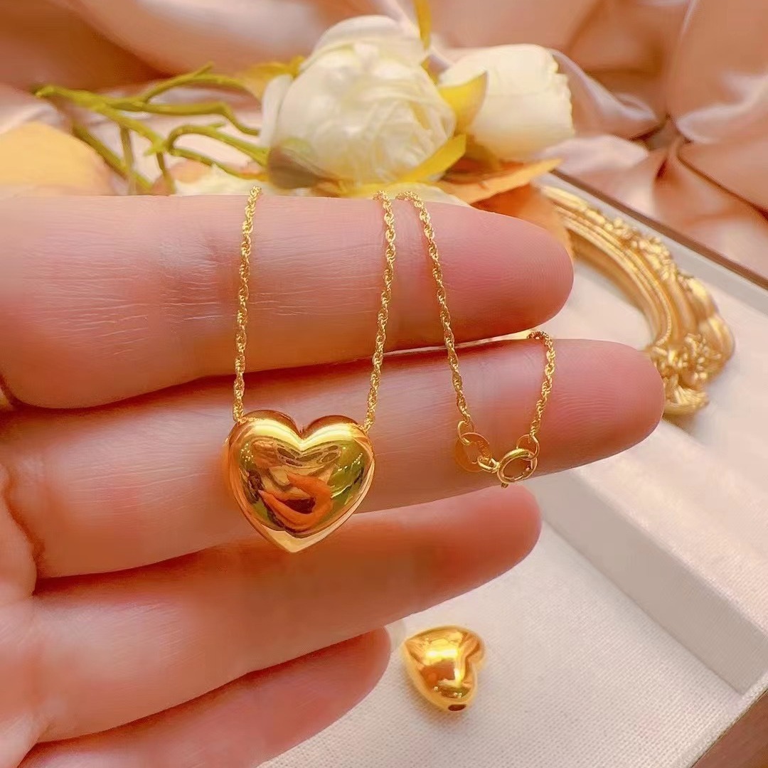 https://fulmo-img-server.com/golden-gleam/dc3d3f6e-8622-4e5e-93b3-7644319a19db.jpg