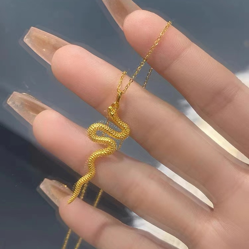 ゴールドアクセサリー 蛇モチーフ ペンダントネックレス