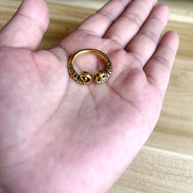 ゴールドアクセサリー 伝統紋様 開口リング