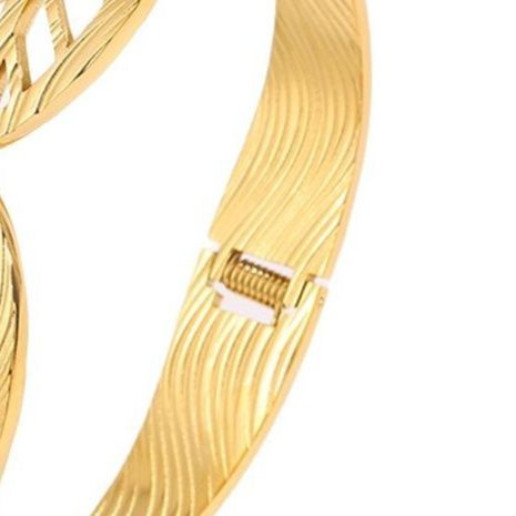 ゴールドアクセサリー ブレスレット 水紋の葉ブレスレット