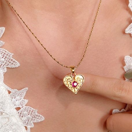 ゴールドアクセサリー ネックレス 華麗なハートの宝石ネックレス