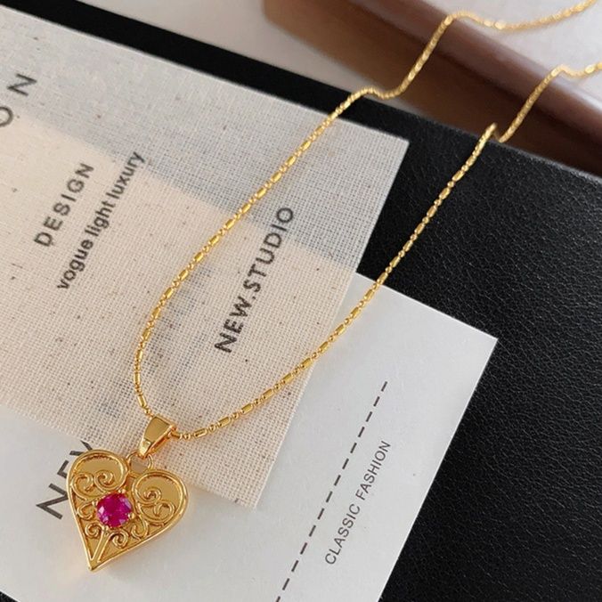 ゴールドアクセサリー ネックレス 華麗なハートの宝石ネックレス