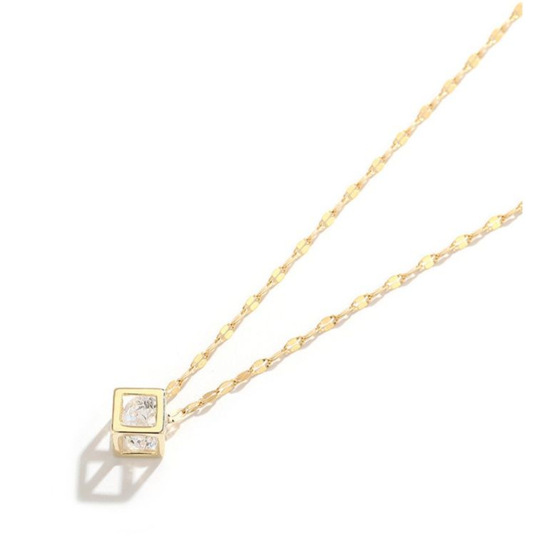 ゴールドアクセサリー ネックレス 光彩立方体 ネックレス