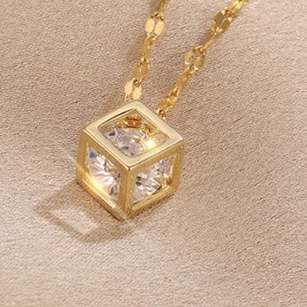ゴールドアクセサリー ネックレス 光彩立方体 ネックレス