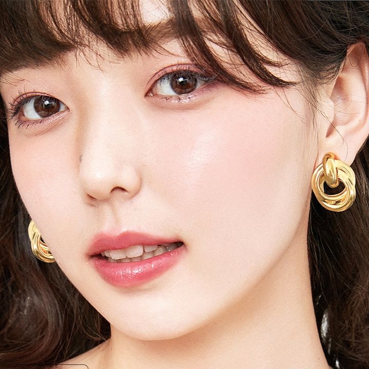 ゴールドアクセサリー 三重輪デザイン立体イヤーカフ