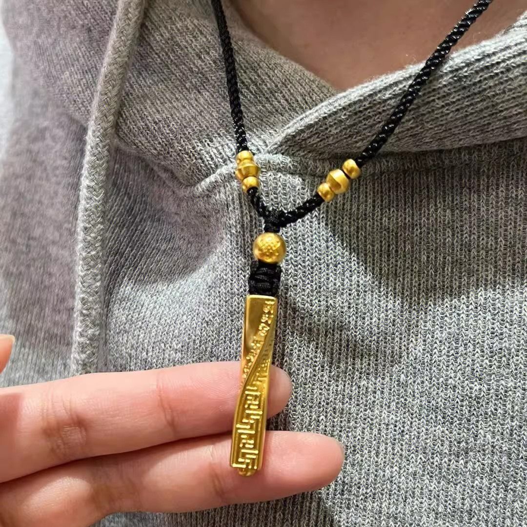 ゴールドアクセサリー レディース 縁起物 六面柱ペンダントネックレス