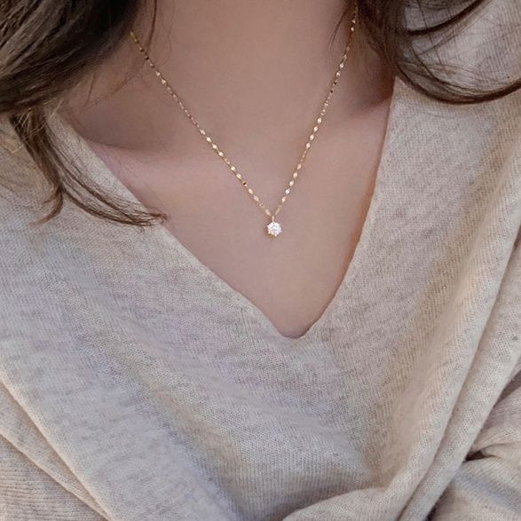 ゴールドアクセサリー 宝石煌めきゴールドネックレス