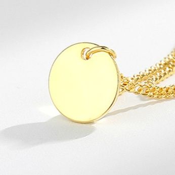 ゴールドアクセサリー 華奢な二連チェーン丸型プレート付きネックレス