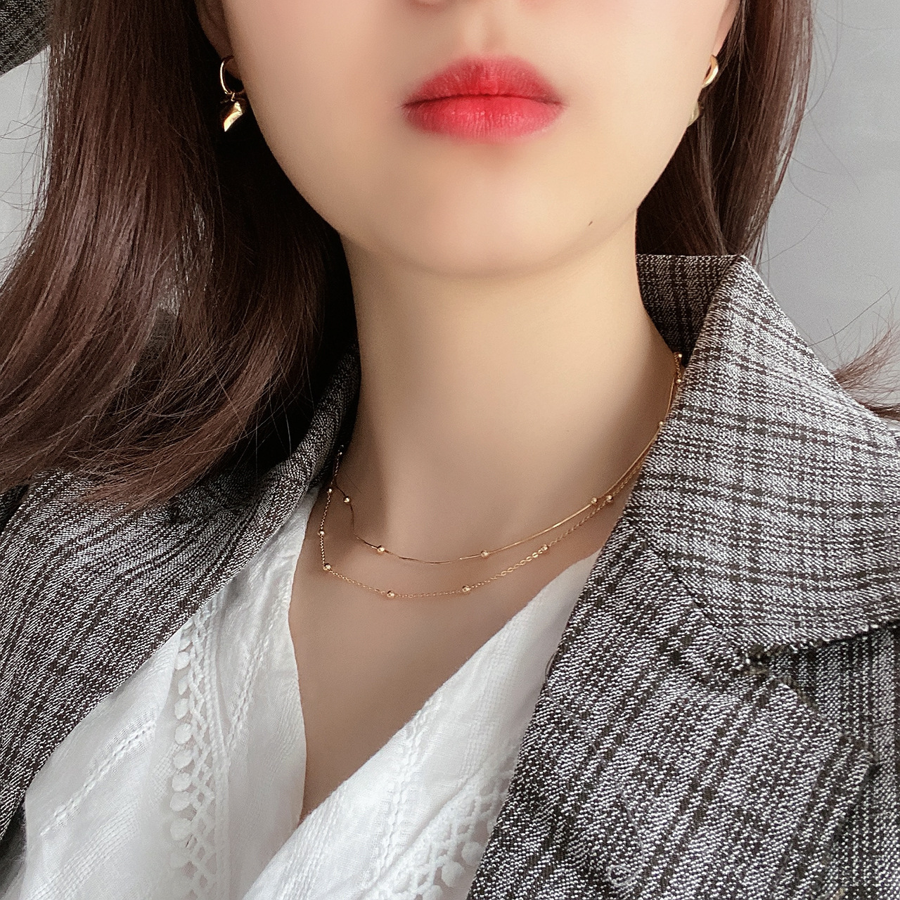 ゴールドアクセサリー 繊細チェーン重ね付け風多層デザインネックレス