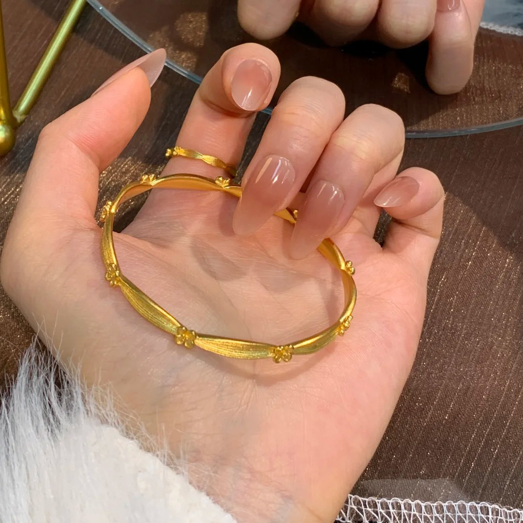ゴールドアクセサリー ブレスレット アクセサリー 腕輪 シンプル 上品 バングル