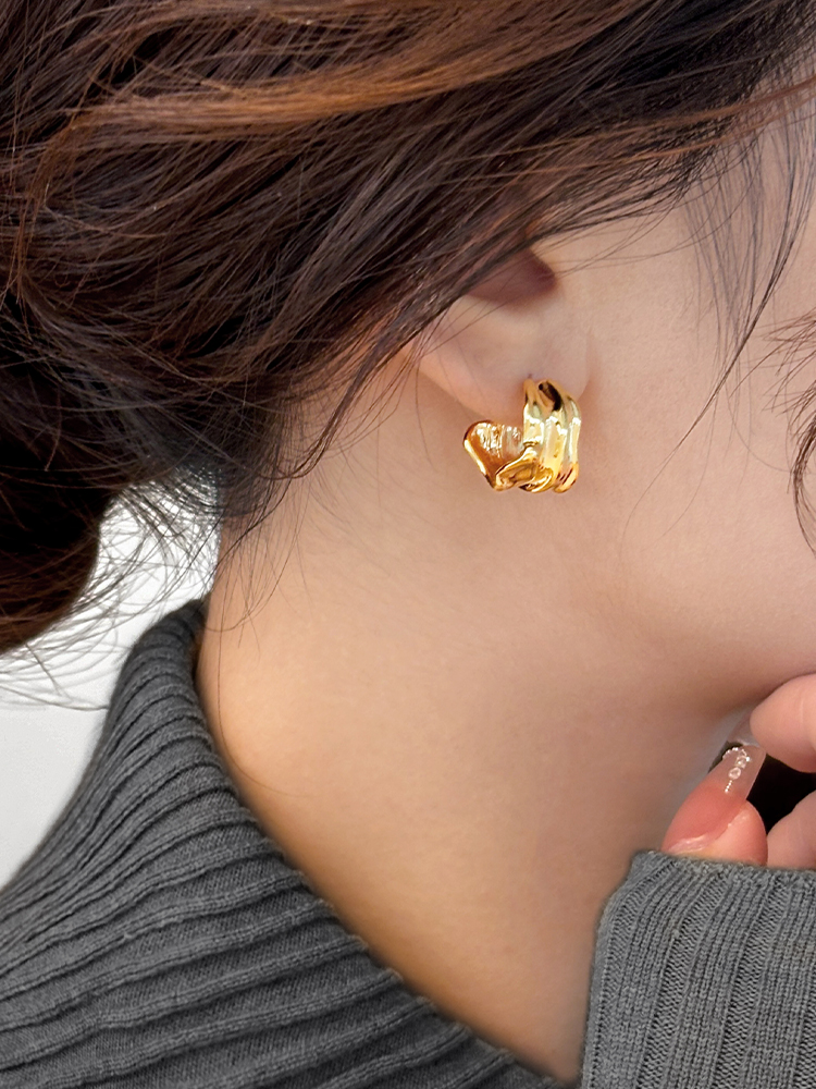 ゴールドアクセサリー 波紋うねりピアス