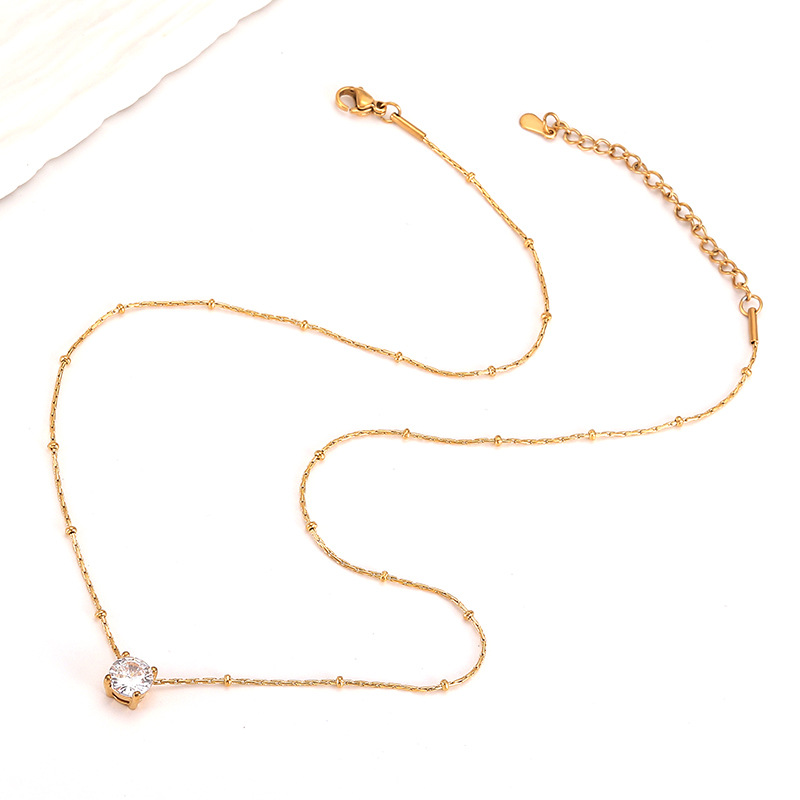 ゴールドアクセサリー 宝石の華奢チェーンネックレス