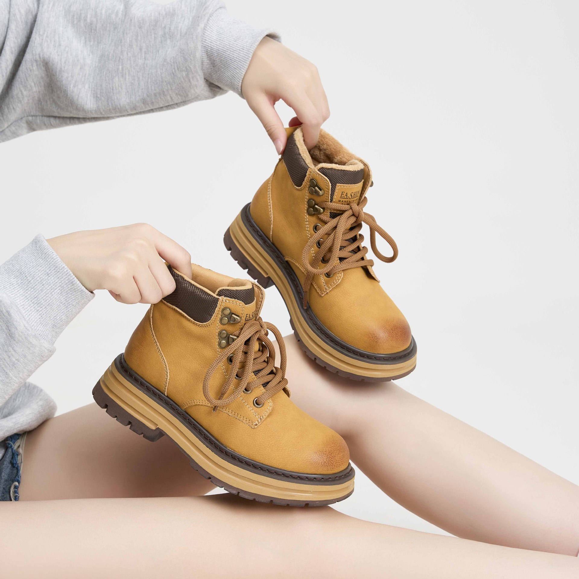 https://fulmo-img-server.com/gotsugotsu-shoes/e119c229-b5aa-4764-b421-13d7592b319e.jpg