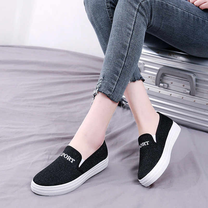 きれいめカジュアル ラメ素材スリッポンスニーカー