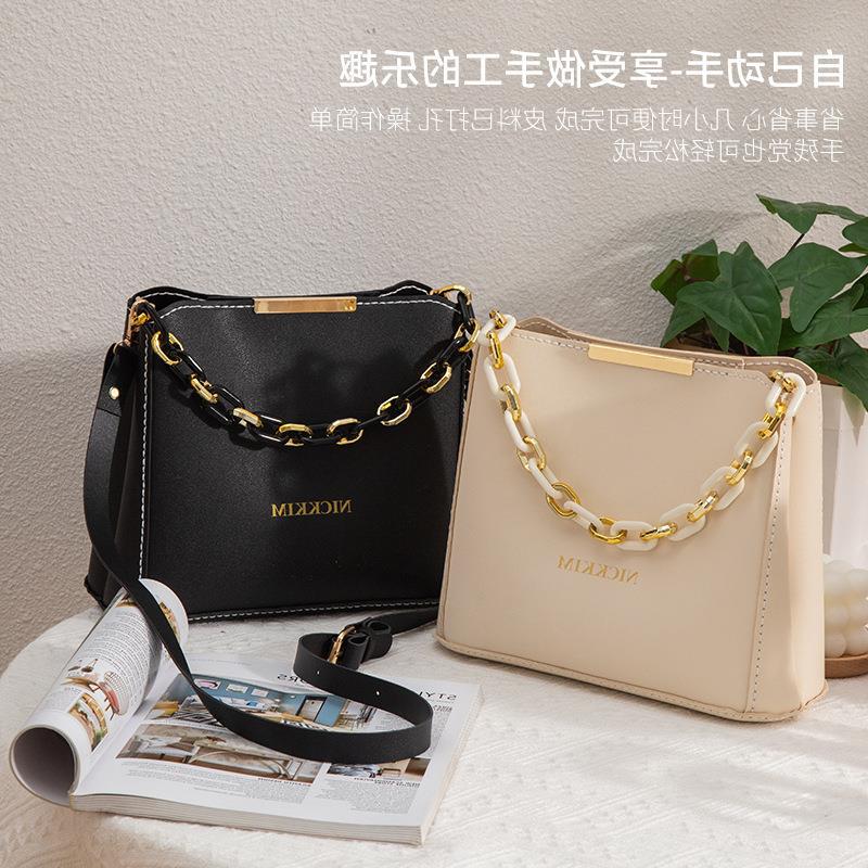 https://fulmo-img-server.com/gracecasual/0e6e880e-baaf-4736-ae88-ea2bf7e0df81.jpg