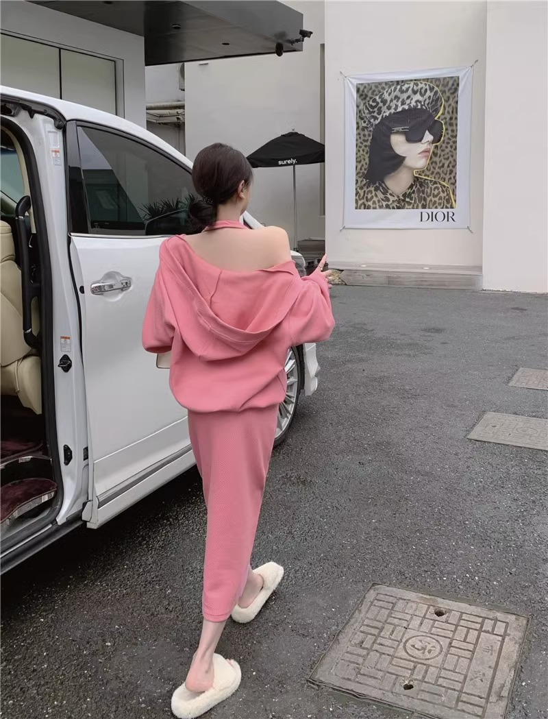 きれいめカジュアル 深Vネック リブ編み フーディー