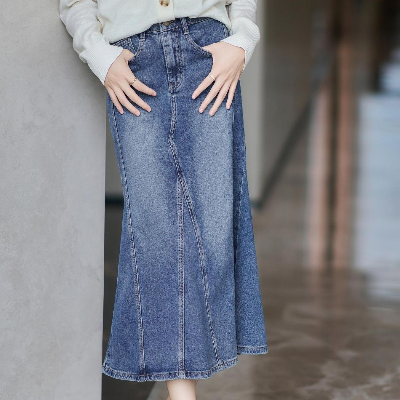 きれいめカジュアル 大人女子のためのロングデニムスカート