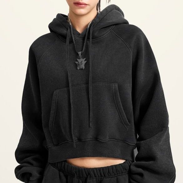 きれいめカジュアル ショートフーディー 洗練スエット