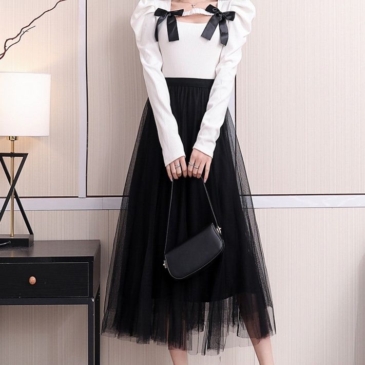 きれいめカジュアル ふんわり軽やか重ねる網目生地丈長スカート