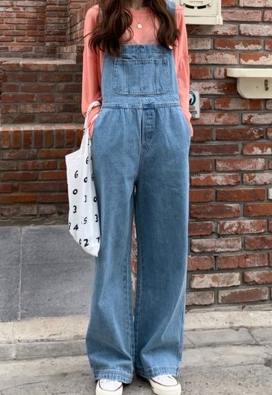 きれいめカジュアル ゆったりシルエットデニムサロペットパンツ