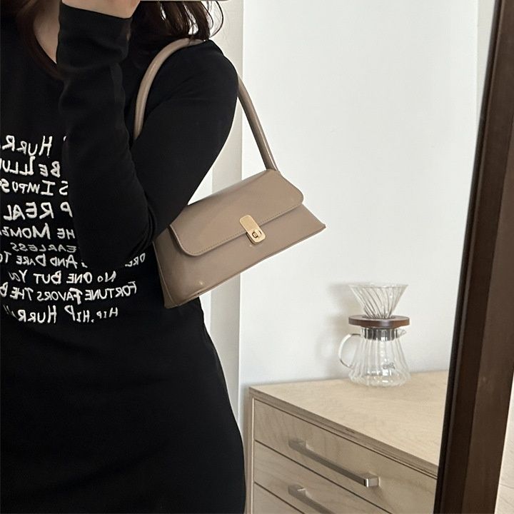 https://fulmo-img-server.com/gracecasual/1780366389234_vkxhu5tm_yu3g5gcp.jpeg