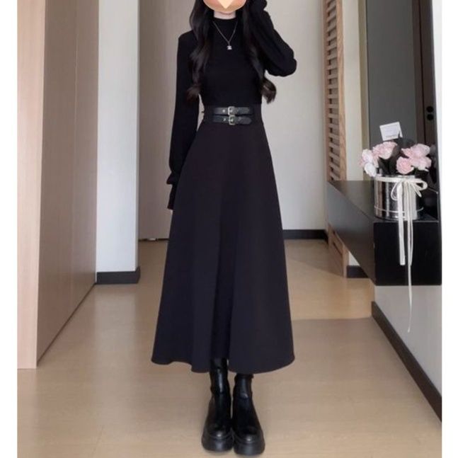 きれいめカジュアル ダブルベルト付きハイネックロングワンピース