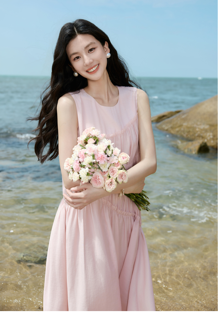 https://fulmo-img-server.com/gracecasual/22677e4a-cb71-4dda-b8e1-fc52637b5925.jpg