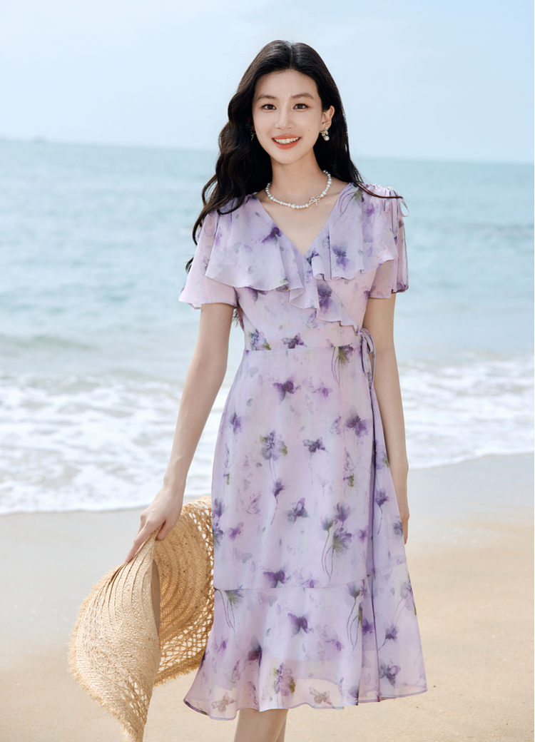 きれいめカジュアル 優美な花柄ラップワンピース